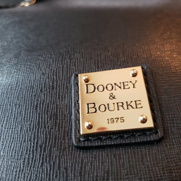 Dooney & Bourke Saffiano Black Zip Crossbody LIKE NEW - Picture 9 of 16